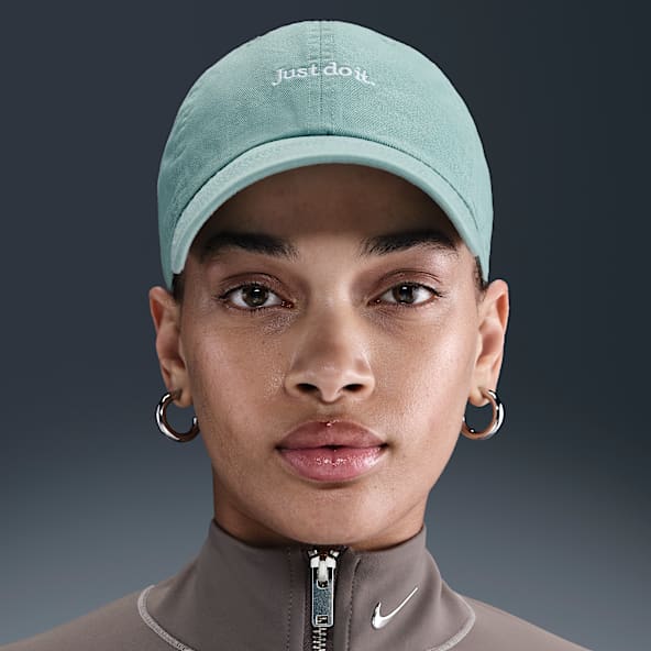 Nike Dri-FIT Club Unstructured Metal Swoosh Cap FB5372-077